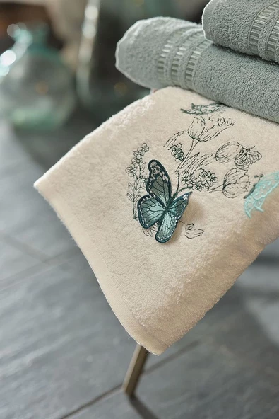 Butterfly 3d Nakışlı Yeşil Off White Aile Banyo Seti - 5