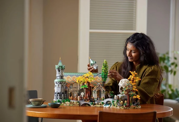 LEGO Icons 10316 Yüzüklerin Efendisi: Rıvendell (6167 Parça) - 3