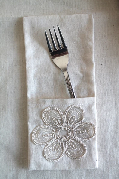 6 Adet Çiçek Dantelli Krem Keten Kaşıklık Servis Sunum - Table Decor - 2