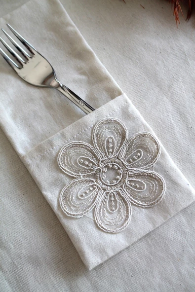 6 Adet Çiçek Dantelli Krem Keten Kaşıklık Servis Sunum - Table Decor - 7