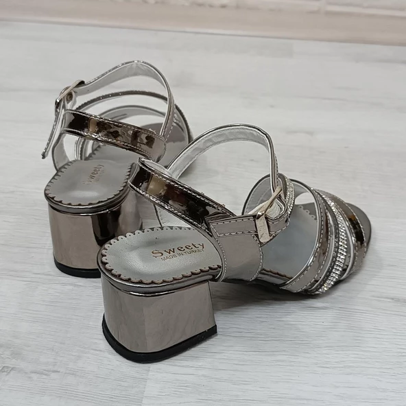 Fiyra 9004 Platin Taşlı Kız Çocuk Abiye Topuklu Sandalet Ayakkabı - 2