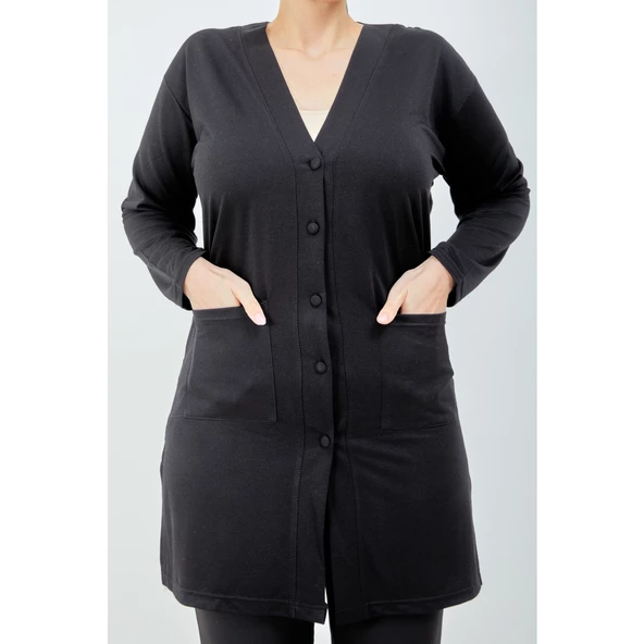 Kadın Siyah  Düğmeli Cepli Büyük Beden Anne Uzun Penye Hırka - 8