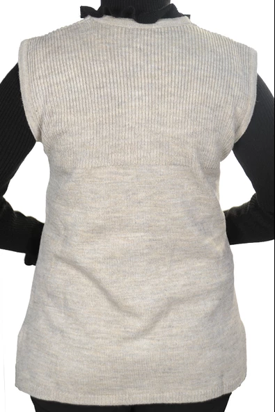 Kadın Krem Yuvarlak Yaka Cepli Düğmeli Yün Yelek - 3