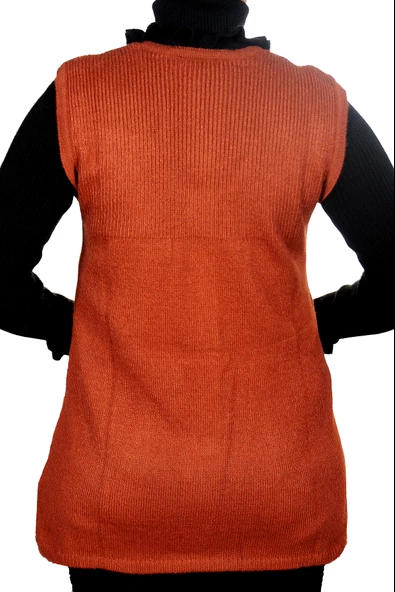 Kadın Krem Yuvarlak Yaka Cepli Düğmeli Yün Yelek - 6