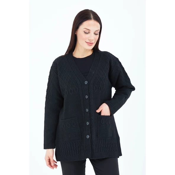 Kadın V Yaka Siyah Düğmeli Cepli Örgü Yün Anne Triko Kısa Hırka - 4