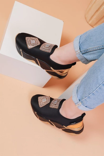 İmmobile Altın Renkli Önü Parlak Taşlı Paraşüt Kumaş Lux Kadın Spor Ayakkabı - 4