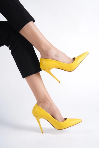 Lapita Sarı İnce Yüksek Topuklu Stiletto