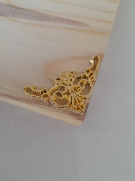 Köşe Süsü Sarı 19x35 mm Sandık Kapak ve Kutu 100 Adet