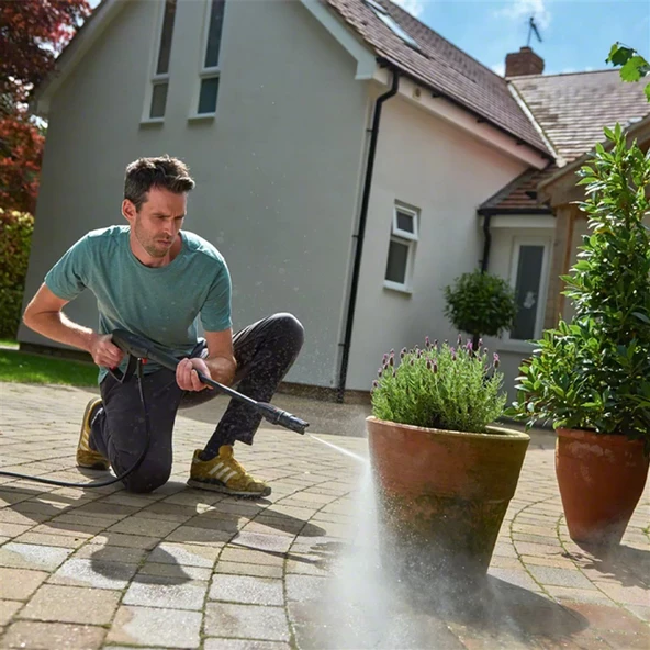 Bosch Universal Aquatak 135 Basınçlı Yıkama Makinesi - 06008A7C00 - 2