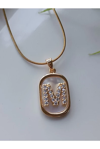 Paslanmaz Çelik Şık Ve Tarz Sedefli M Harfli Kolye ürün görseli 1