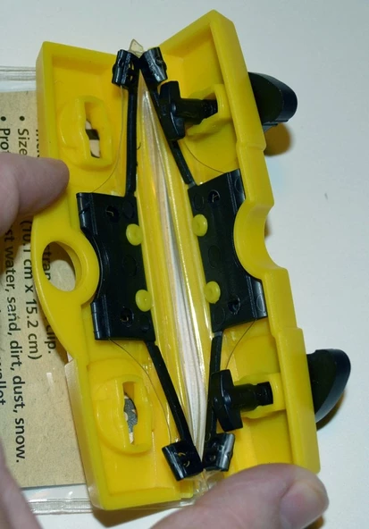 Coghlans Su Geçirmez Kilitli, Şeffaf Kılıf (Orta) - 2