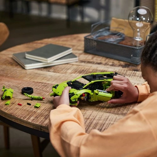 LEGO Technic 42161 Lamborghini Huracán Tecnica (806 Parça) - 8