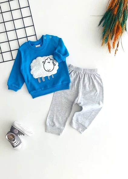 Neşeli Bebekler Kuzulu Kabartma Desen Penye Takım Mavi ürün görseli