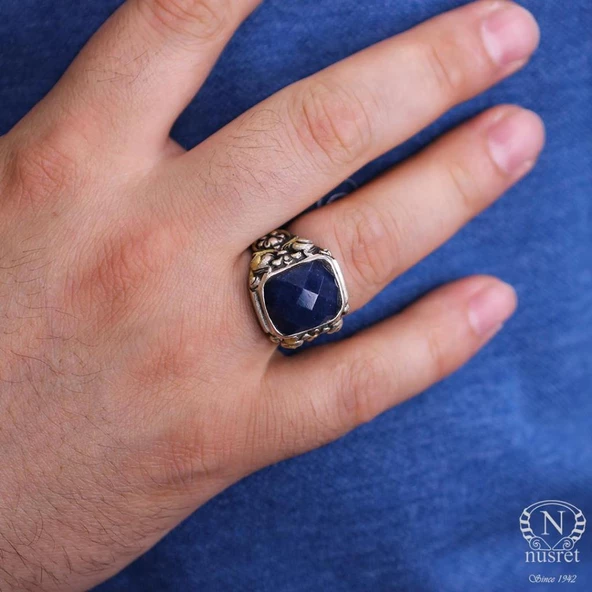 925 Ayar Gümüş Dikdörtgen Fasetli Safir Taşlı Sütun Başı Kalemkar Erkek Yüzüğü - 6
