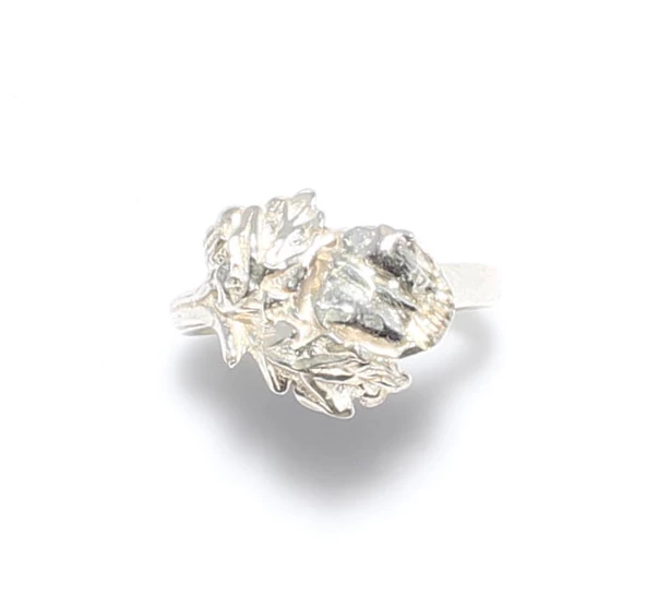 925 Ayar Gümüş Pelit Yapraklı Yüzük, Beyaz ürün görseli 1