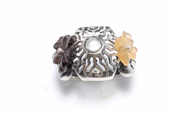 925 Ayar Gümüş Ajur Desenli Taşlı Çiçek Yüzük - Resim 3