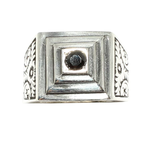 925 Ayar Gümüş Oniks Taşlı Piramit Modeli Erkek Yüzük - Resim 3