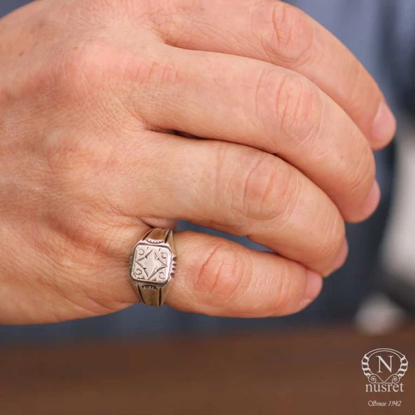 925 Ayar Gümüş Karo Yüzük ürün görseli 1