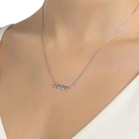 925 Ayar Gümüş Minik Üçgenler Kolye - Resim 7