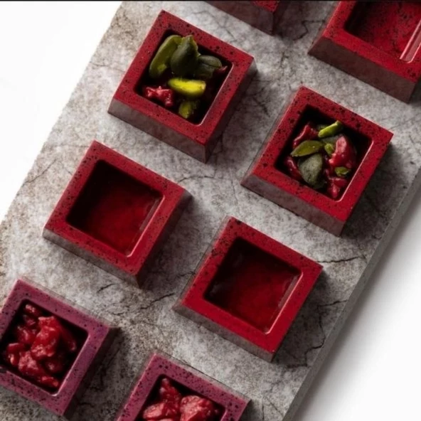 Polikarbon Kare Pralin Çikolata Kalıbı 8 gr | Cm-1425 - Resim 3