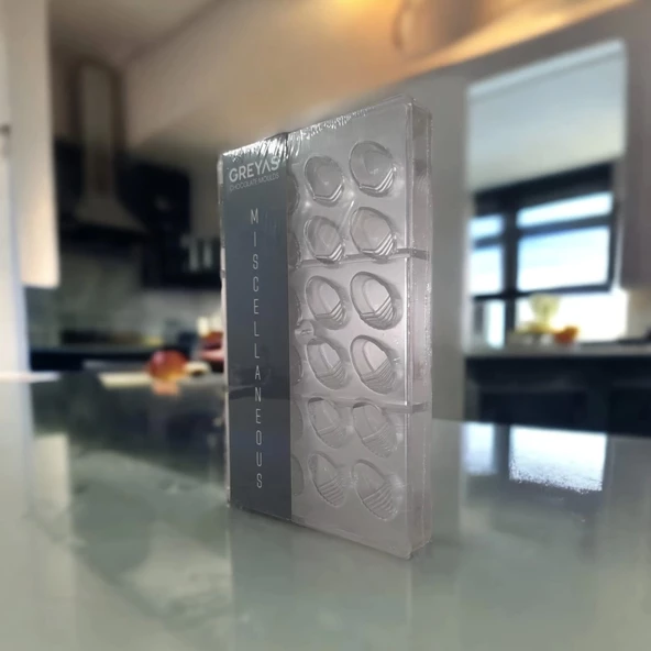 Polikarbon Oval Pralin Çikolata Kalıbı-1465 - Resim 2