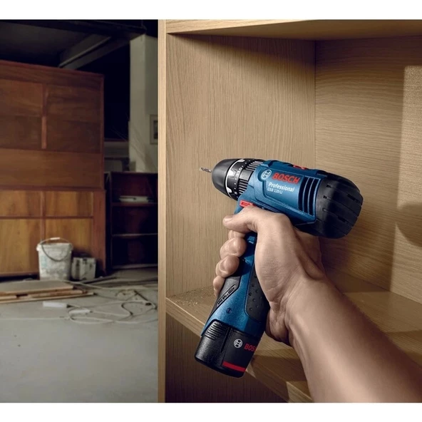 BOSCH GSB 120-Lİ ÇİFT AKÜ 2 AH DARBELİ VİDALAMA - 2