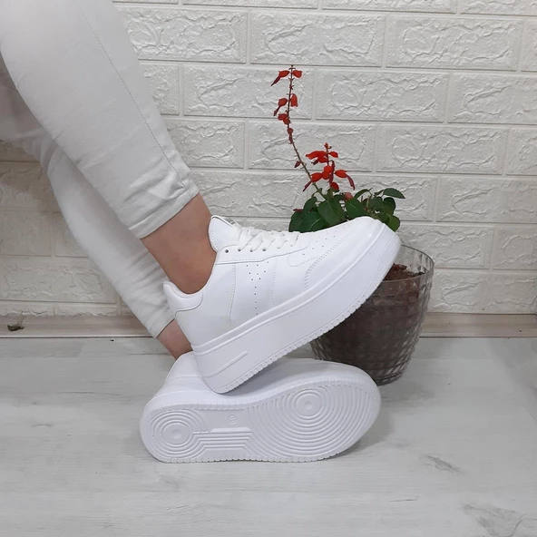 Lee Cooper 31100 Beyaz 5 cm Kalın Tabanlı Bayan Spor Ayakkabı - 3