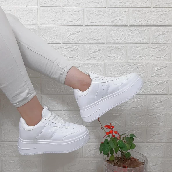 Lee Cooper 31100 Beyaz 5 cm Kalın Tabanlı Bayan Spor Ayakkabı - 5