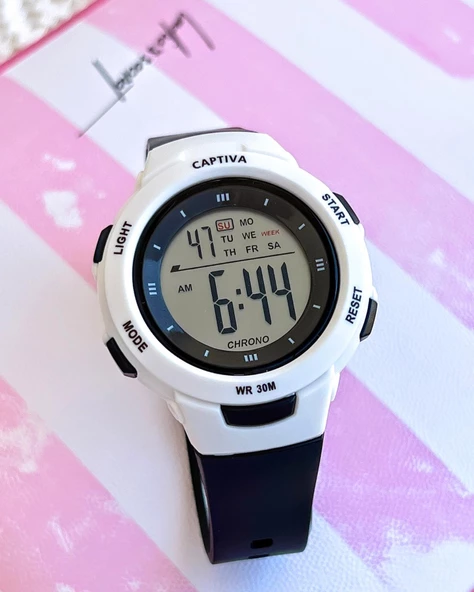 Captiva Diğital 30 mt Suya Dayanıklı Alarm-Kronometre-Takvim-aydınlatmalı Spor Çoçuk Kol Saati