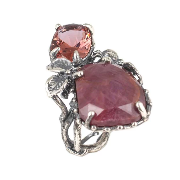 925 Ayar gümüş Örümcek Ve Yaprak Figürlü Yakut Ve Zultanit Taşlı Yüzük