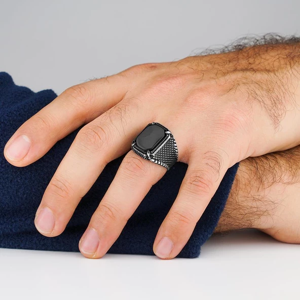 925 Ayar Gümüş Oniks Taşlı Yüzük - Resim 2