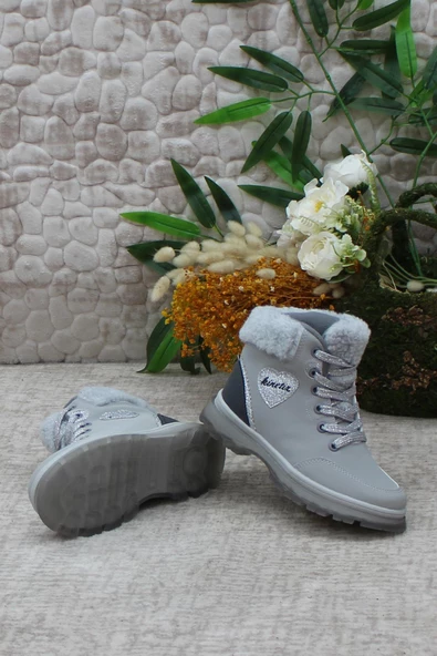 Kinetix Karlene 3PR Anatomik Rahat Kız Çocuk Bot - Resim 3