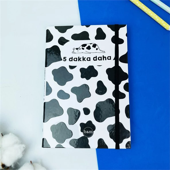 5 Dakka Daha Tasarımlı Lastikli Defter