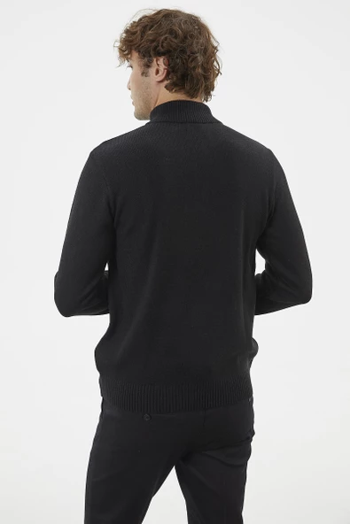 Dik Yaka Fermuarlı Triko Kazak - Siyah - Resim 4