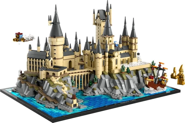 LEGO Harry Potter 76419 Hogwarts Castle and Grounds - 2