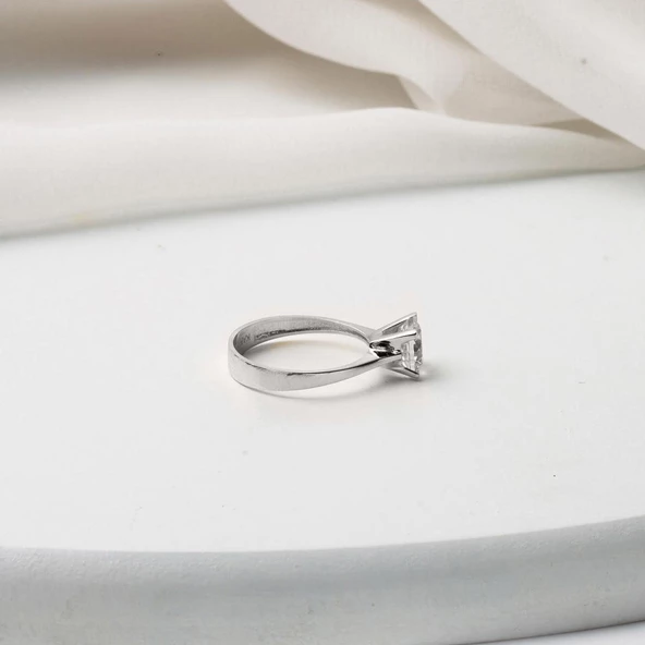 14 Ayar Beyaz Altın Tektaş Kadın Yüzük - Resim 6