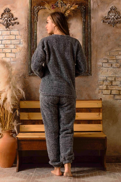Nisanca Tam Peluş Kışlık Kadın Pijama Takımı- Polar Yılbaşı Pijaması - 4