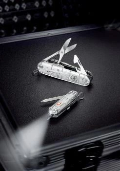 Victorinox 1.3713.T7 Huntsman Çakı - Resim 2