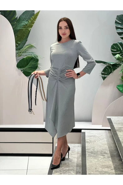 Modatalika Kadın Asimetrik Kesim Önü Büzgülü Pöti Kare Kemerli Elbise - Resim 8