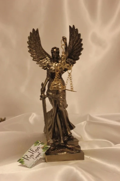 Avukat Adalet Kadın Heykeli Themis Terazi Kanatlı - Resim 2