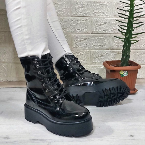 M.P 1425 Siyah Rugan 4cm Tabanlı İçi Tüylü Polar Parlak Kadın Bot - 3