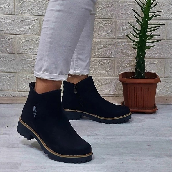 M.P 1376 Siyah İçi Yünlü Fermuarlı Kaydırmaz Taban Kadın Bot - 4