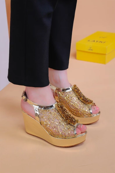 Bross Altın Renk Taşlı Bayan Sandalet - 3