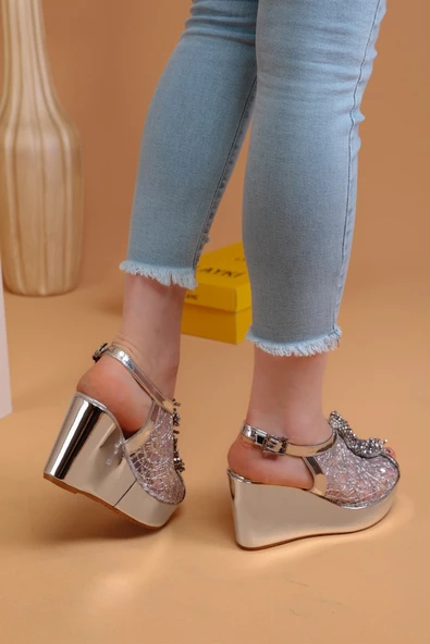 Bross Gümüş Renk Taşlı Bayan Sandalet - 4