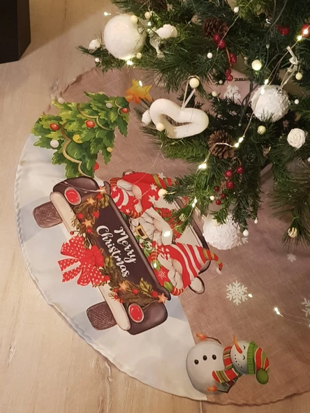 Yılbaşı Çam Ağacı Örtüsü Gnomelar Christmas Partisine Gidiyor Büyük Boy 95 cm