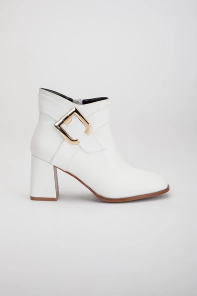 Cilt Metal Kemerli Beyaz Kadın Kalın Topuklu Bot - Resim 3
