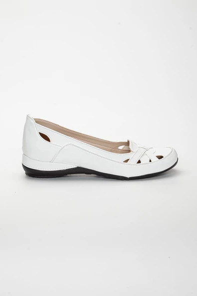 Kafes Model Beyaz Büyük Numara Kadın Ayakkabısı Günlük - Resim 3