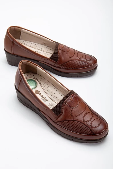 Hakiki Deri Nakış Detaylı Cilt Taba Büyük Numara Kadın Ayakkabısı Günlük ürün görseli