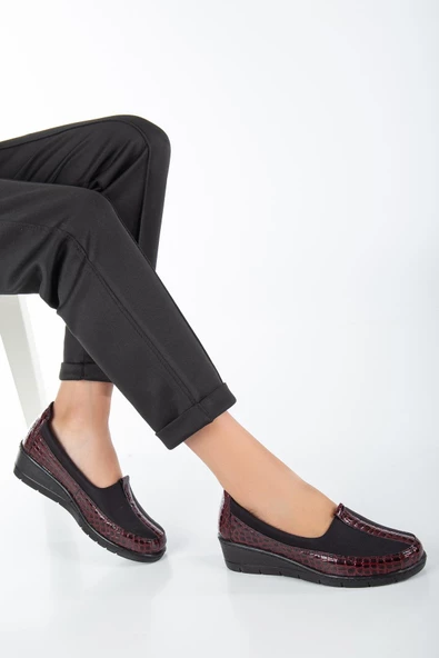 Hakiki Deri Rugan ve Dalgıç Malzeme Bordo Büyük Numara Kadın Ayakkabısı Günlük - Resim 2