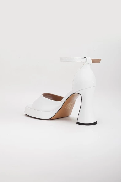 Kalın Tek Bant Kadeh Topuk Cilt Beyaz Kadın Platform Topuk Sandalet - Resim 5